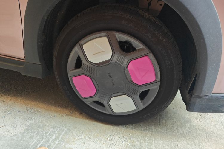 吉利银河 2025款 210km 熊猫卡丁车身外观10