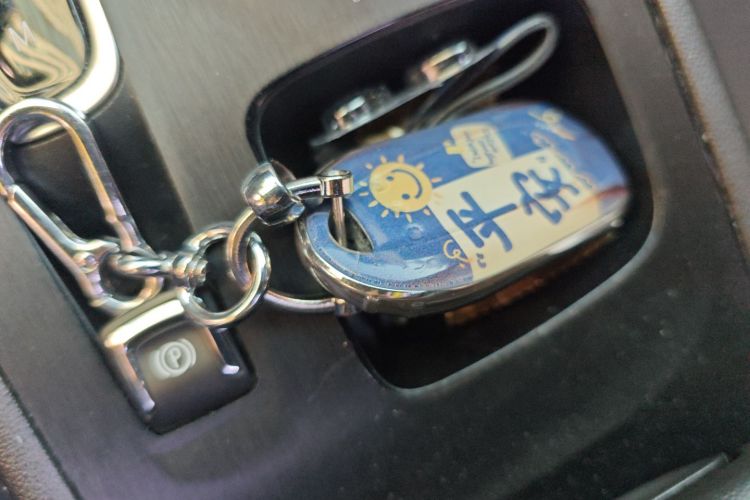 别克 君威 2020款 GS 28T 尊贵型中控内饰11