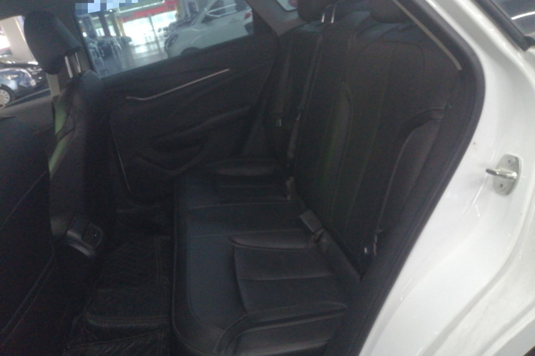 别克 英朗 2019款 18T 自动互联精英型 国VI中控内饰7004