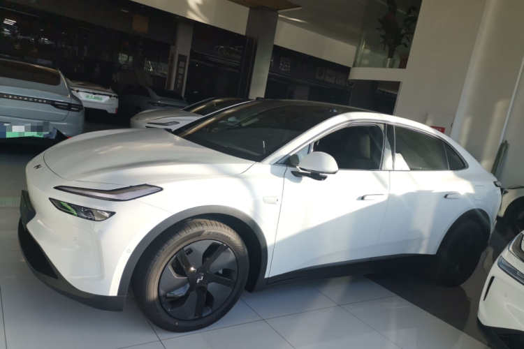 乐道L60 2024款 60kWh 后驱版车身外观4