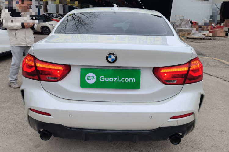 宝马1系 2021款 改款 125i M运动曜夜版车身外观6