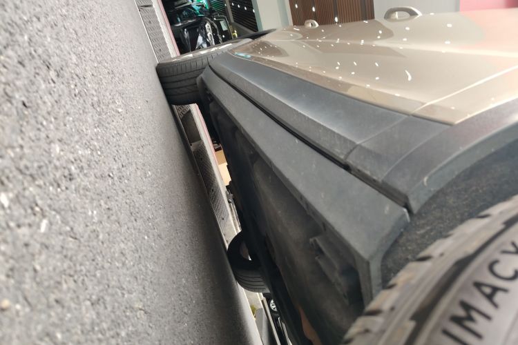 保时捷 Cayenne新能源 2019款 Cayenne E-Hybrid 2.0T局部细节9001