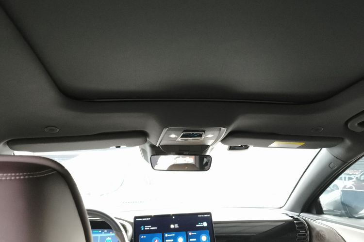 比亚迪 汉 2022款 DM-i 121KM 尊荣型中控内饰22