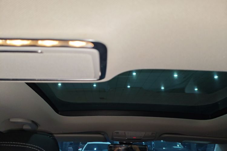 奔驰C级 2021款 C 260 L 运动版中控内饰22