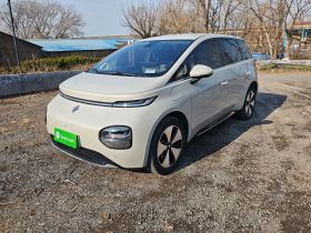 宝骏云朵 2023款 460 Pro