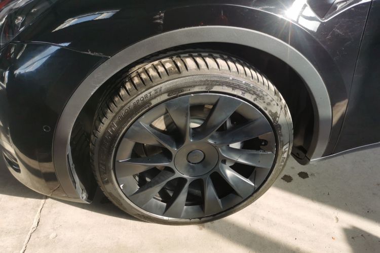 特斯拉 Model Y 2022款 长续航全轮驱动版车身外观6007