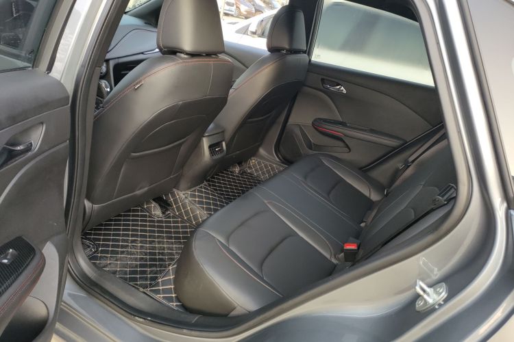 雪佛兰 科鲁泽 2020款 轻混 RS 330T 自动畅快版中控内饰7004