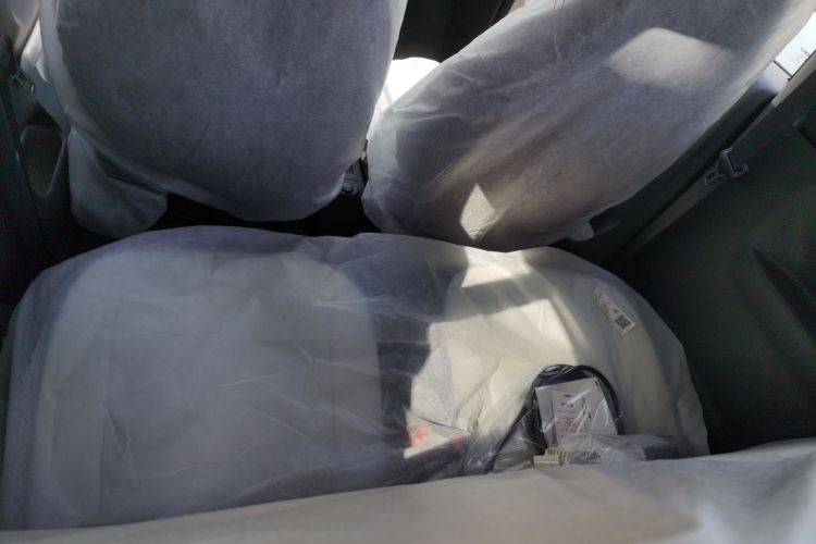 吉利银河 2025款 210km 熊猫骑士中控内饰21