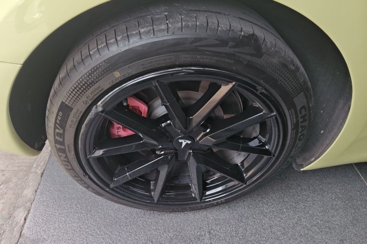 特斯拉 Model 3 2019款 标准续航后驱升级版车身外观6008