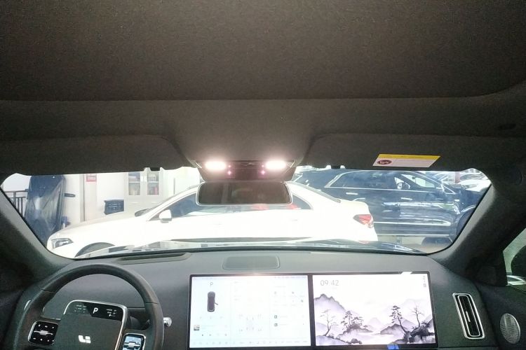 理想汽车 理想L8 2023款 Pro中控内饰22