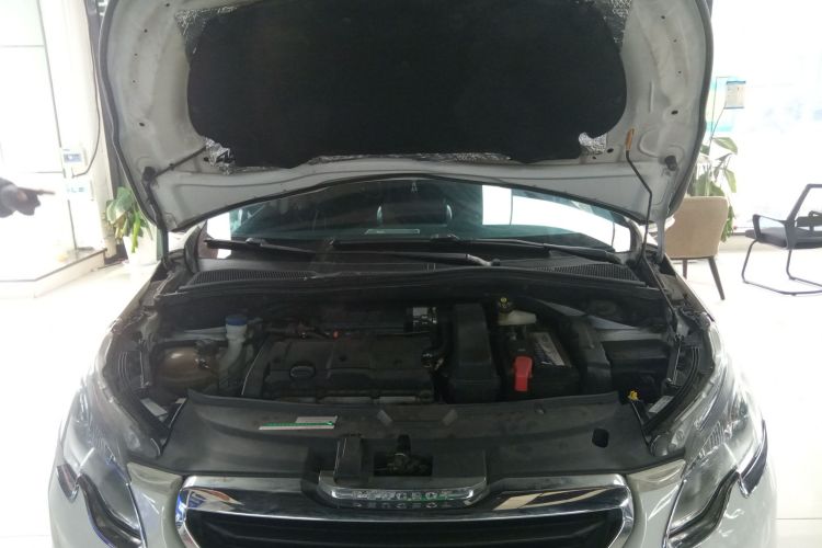 标致2008 2014款 1.6L 自动潮流版局部细节24