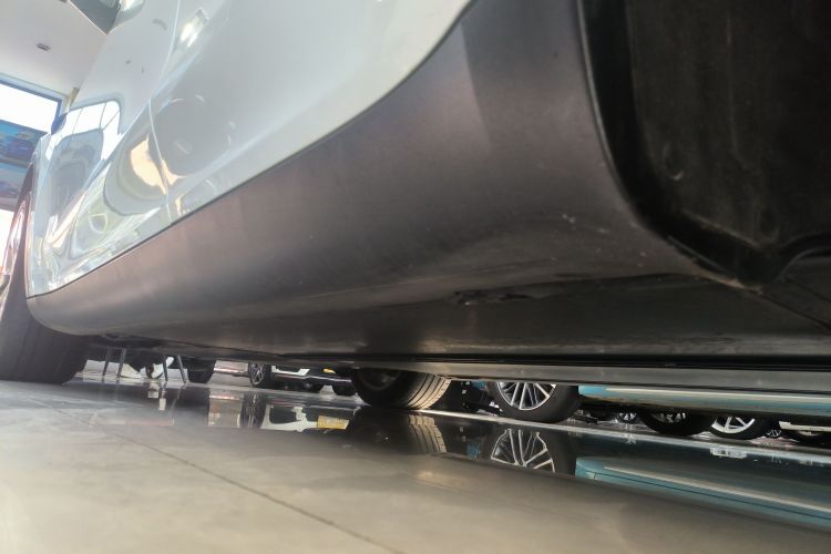 特斯拉 Model Y 2021款 长续航全轮驱动版 3D7局部细节9002