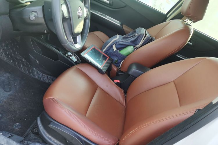 东风风神AX3 2017款 领先版 1.5L 自动尚酷型局部细节19