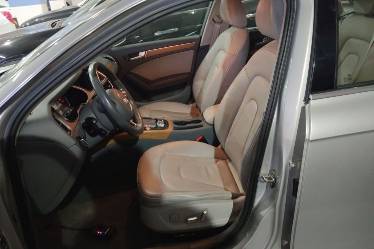 奥迪A4L 2015款 35 TFSI 自动豪华型局部细节19