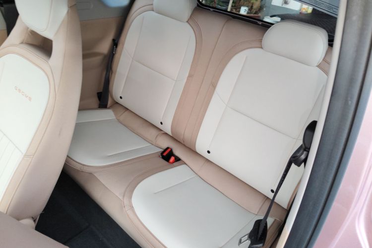 吉利银河 2023款 熊猫mini 200km 耐力熊中控内饰21