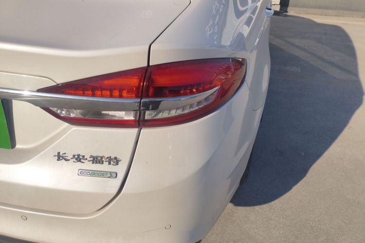 福特 蒙迪欧 2017款 改款 EcoBoost 180 时尚型车身外观6006