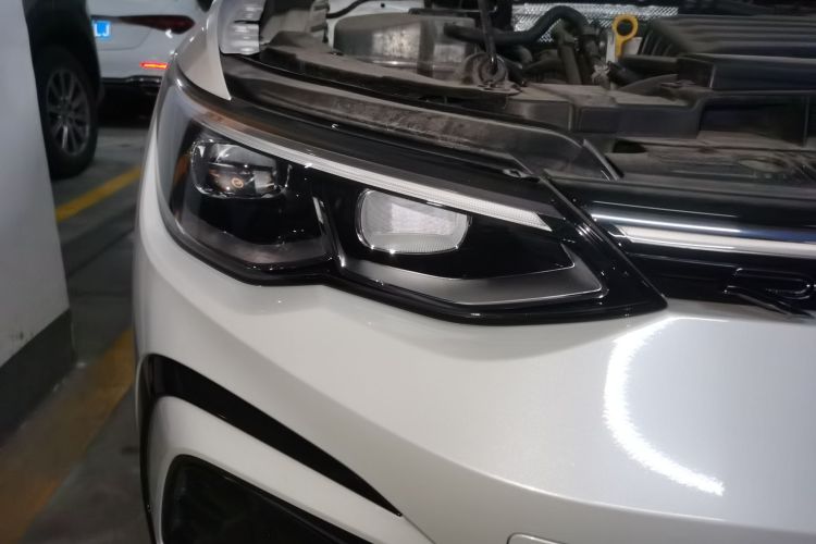 大众 高尔夫 2023款 280TSI DSG R-Line 20周年纪念版车身外观8