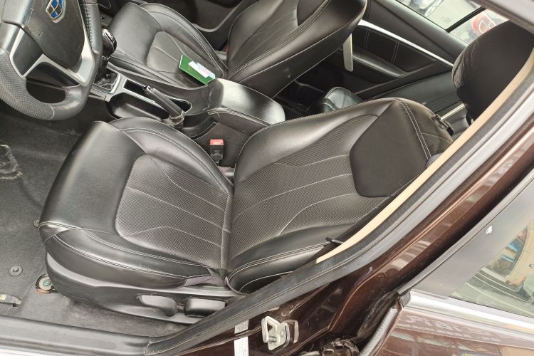 吉利汽车 帝豪 2017款 三厢百万款 1.5L 手动向上版中控内饰19