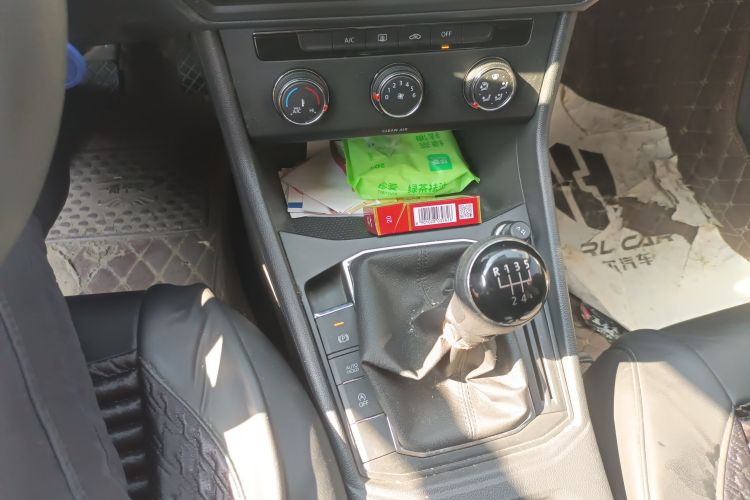 大众 朗逸 2018款 1.5L 手动舒适版 国V中控内饰18