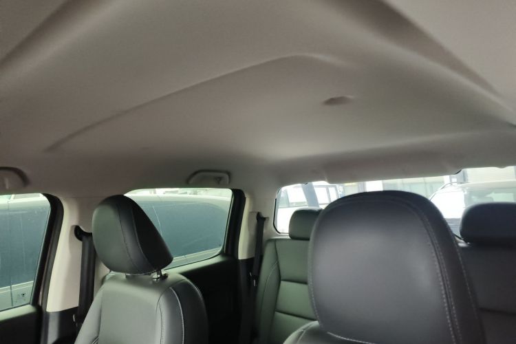 长城 炮 2019款 2.0T商用版自动汽油两驱精英型长箱GW4C20B中控内饰22