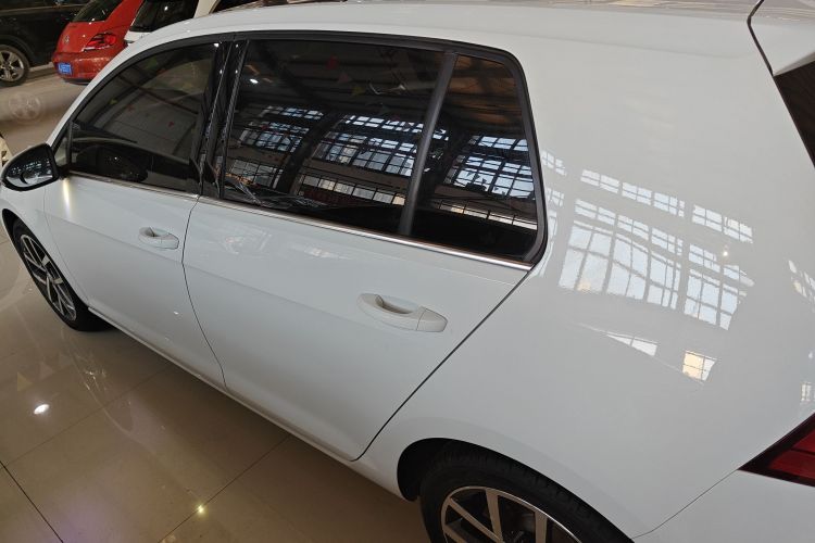 大众 高尔夫 2020款 280TSI DSG舒适型车身外观4