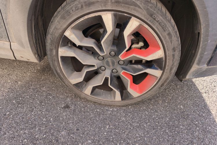 领克06 2020款 1.5T 耀Halo车身外观10