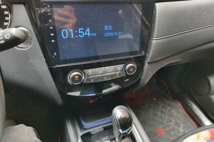 日产 奇骏 2017款 2.0L CVT舒适版 2WD中控内饰16