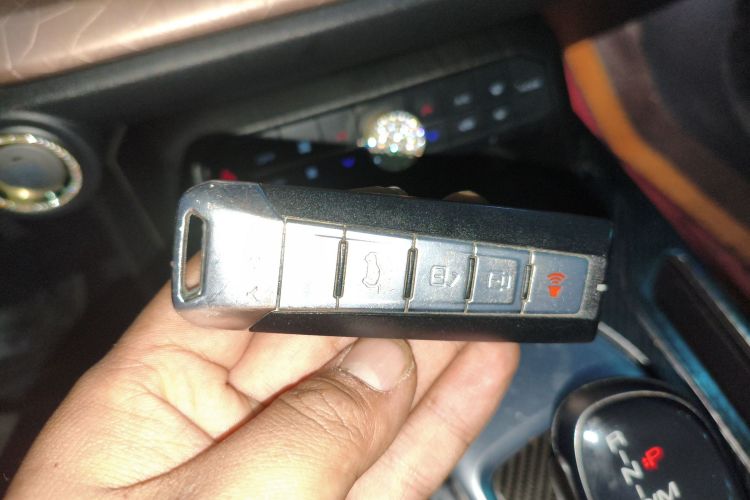 魏牌 VV5 2020款 1.5T 两驱智先锋中控内饰7001