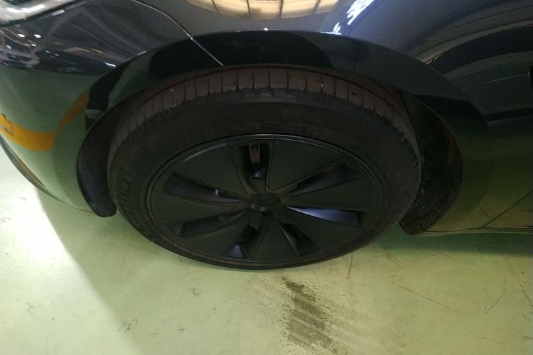 特斯拉 Model 3 2023款 后轮驱动版车身外观6007