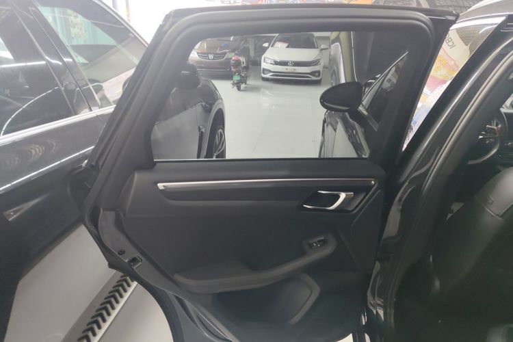 保时捷 2021款 Macan 2.0T中控内饰49