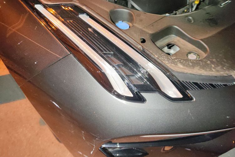 领克03 2025款 1.5TD DCT冠军版Pro车身外观8