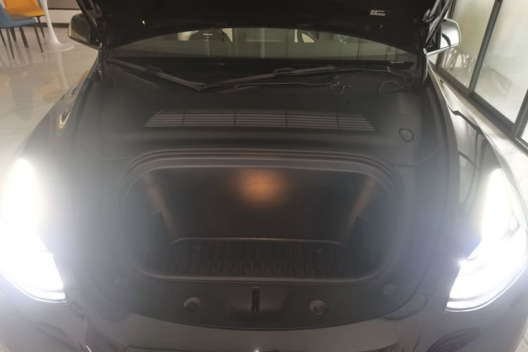 特斯拉 Model Y 2022款 Performance高性能全轮驱动版局部细节24