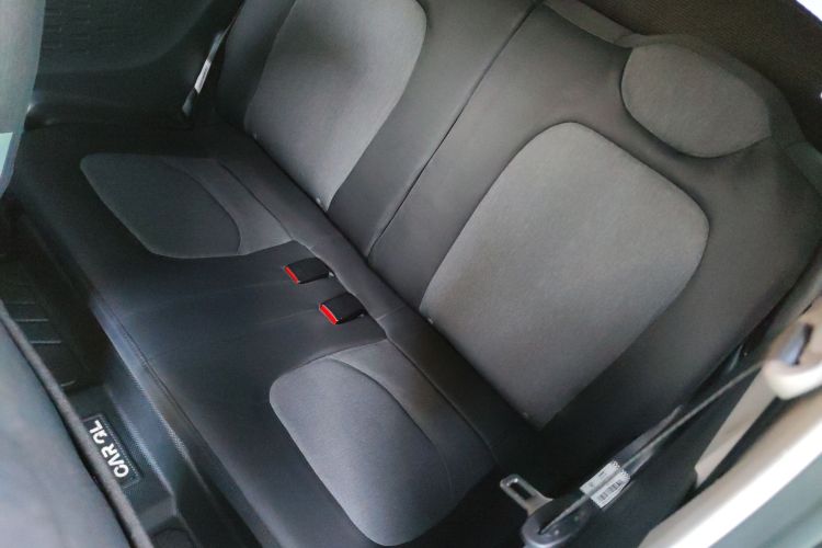 五菱汽车 宏光MINIEV 2021款 马卡龙臻享款 磷酸铁锂中控内饰21