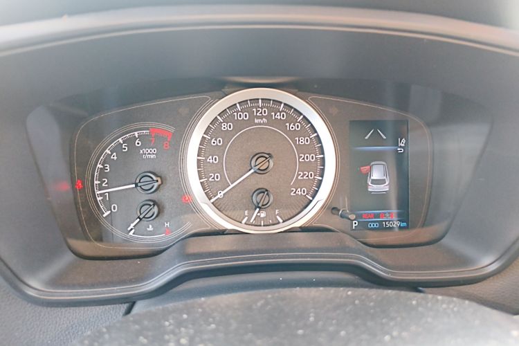 丰田 卡罗拉锐放 2022款 2.0L 精英版局部细节14