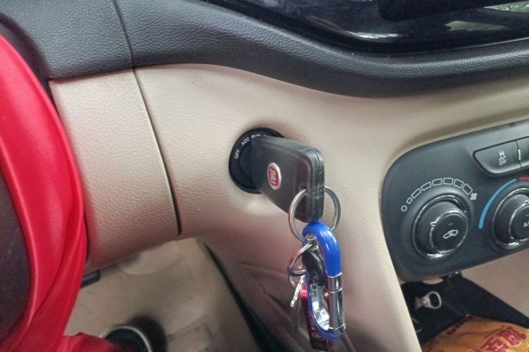 菲亚特 菲翔 2012款 1.4T 自动悦享版中控内饰11