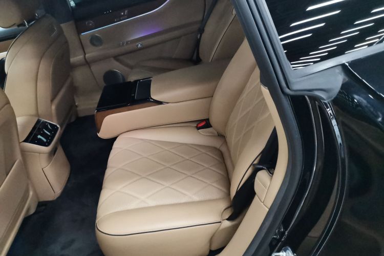 鸿蒙智行 享界S9 2024款 纯电 Ultra 四驱旗舰版中控内饰7004