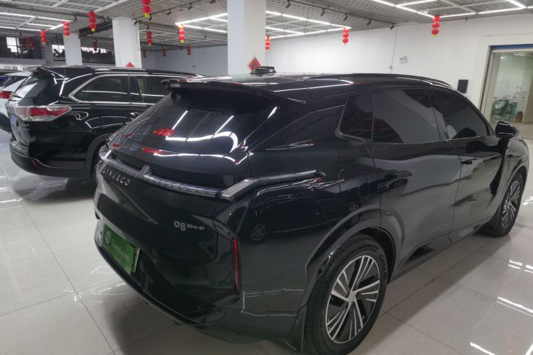 领克08 EM-P 2025款 120km 长续航Pro车身外观7