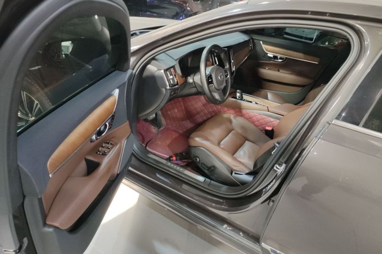 沃尔沃S90 2021款 B5 智逸豪华版中控内饰20