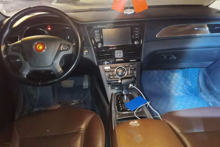 红旗H7 2015款 2.0T 豪华型中控内饰12