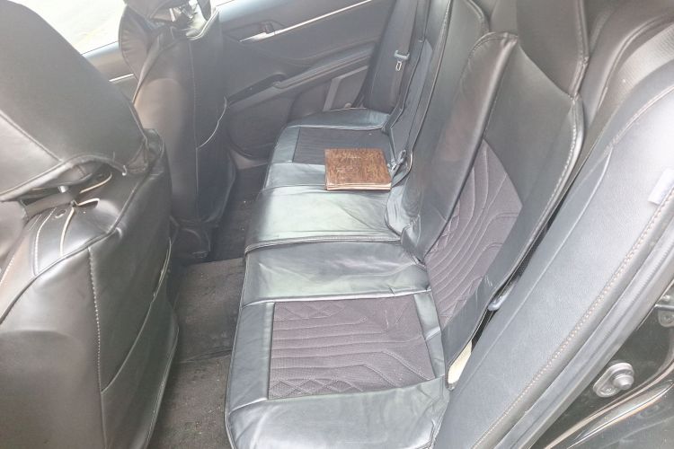 丰田 凯美瑞 2019款 2.5G 豪华版 国V中控内饰21