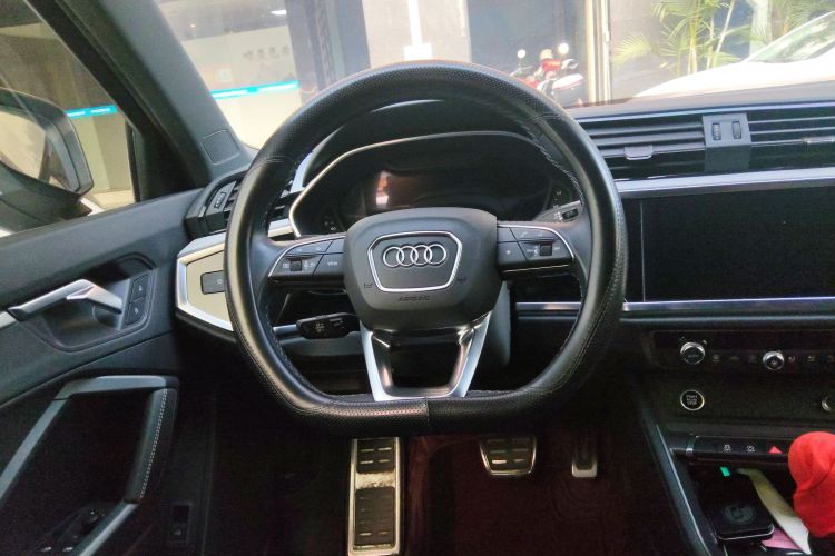 奥迪Q3 2024款 35 TFSI 时尚动感型中控内饰13