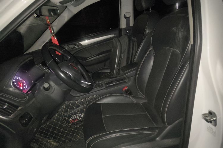 荣威RX5 2016款 20T 两驱手动互联网智惠版局部细节19