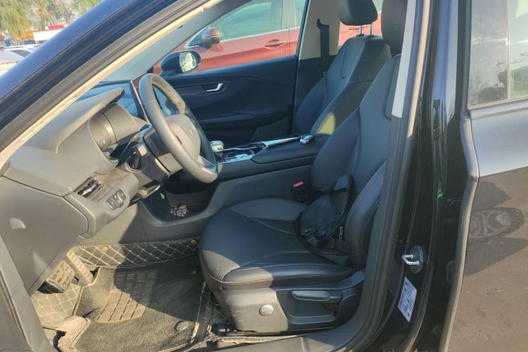 红旗E-QM5 2022款 431km 充电乐享版局部细节19