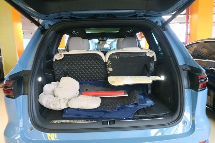 理想汽车 理想ONE 2021款 增程6座版局部细节23