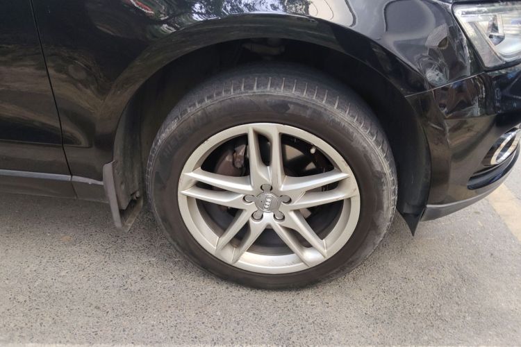 奥迪Q5 2016款 40 TFSI 舒适型车身外观10