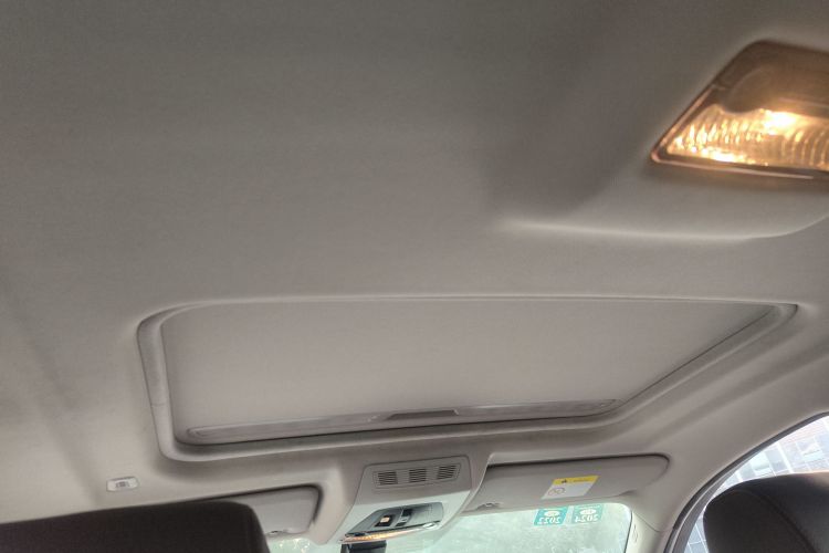 宝马X4 2014款 xDrive20i X设计套装局部细节22