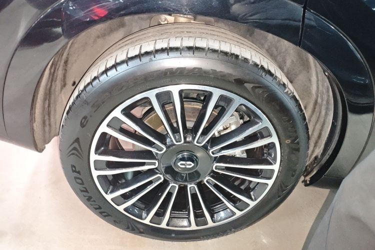 鸿蒙智行 问界M7 2024款 1.5T 智驾后驱Max版 5座车身外观6008