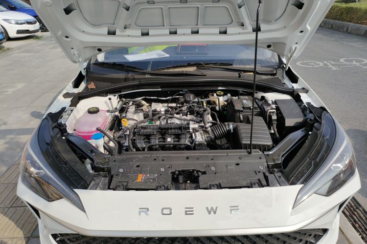 荣威i5 2026款 1.5L CVT豪华版机舱底盘24