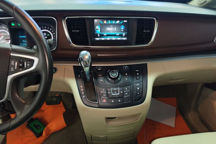 别克GL8 2018款 28T 豪华型 国VI中控内饰16