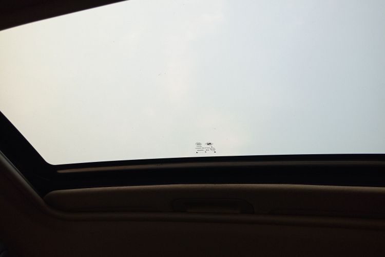 标致408 2019款 230THP 自动豪华版 国V中控内饰22